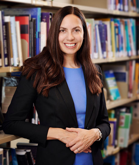 Head shot of Jennifer Phillips