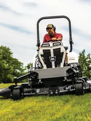 Bobcat AT450 Articulating Tractor