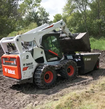 Attachment - Bobcat Dumping Hopper