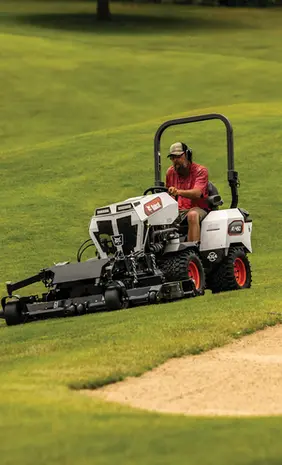 Bobcat AT450 Articulating Tractor