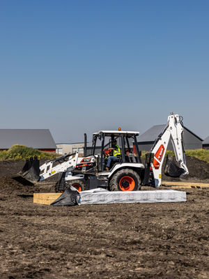 Bobcat B760 Backhoe Loader