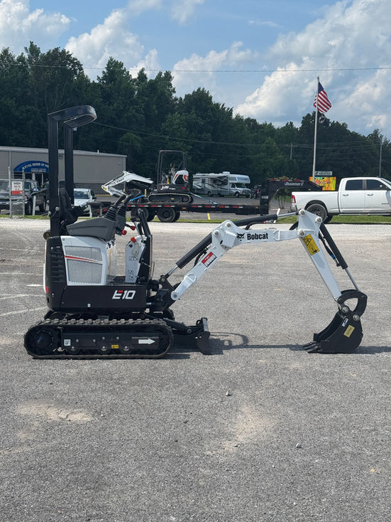Bobcat E10 Compact Excavator