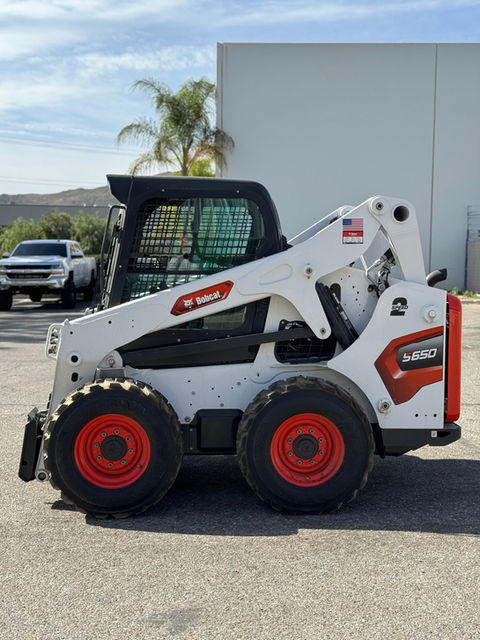 Bobcat S650 Classic Skid-Steer Loader
