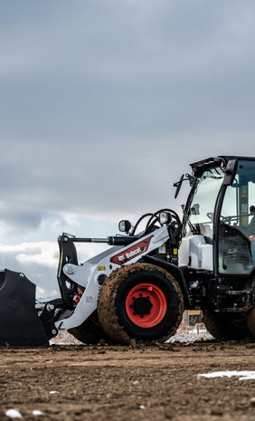 Bobcat L95 Compact Wheel Loader