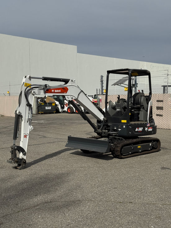 Bobcat E32 Compact Excavator