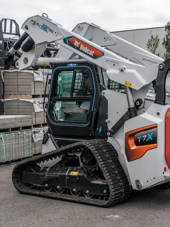 T7X Compact Track Loader