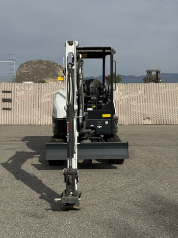 Rent Bobcat E32 Compact Excavator | Mini Excavator Rental with Conventional Tail Swing