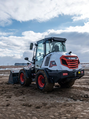 Bobcat L95 Compact Wheel Loader