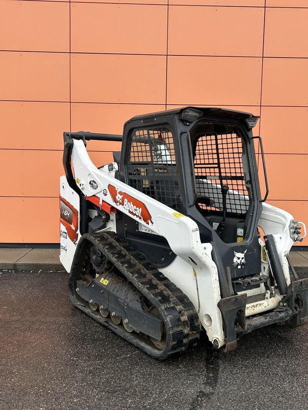 Used - 2023 Bobcat T64 - Stock: 66102 Compact Track Loader