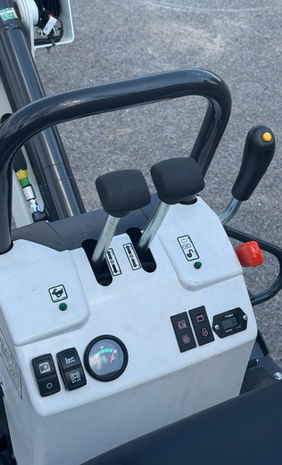 Bobcat E10 Compact Excavator