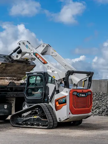 T7X Compact Track Loader
