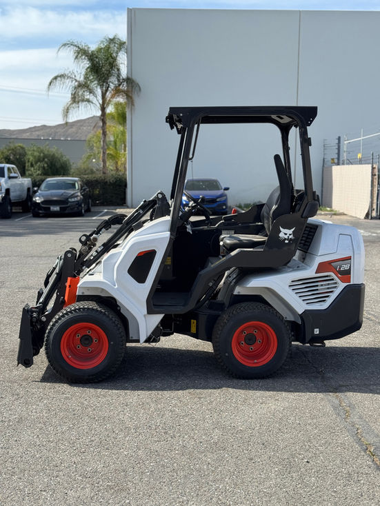 Bobcat L28 Small Articulated Loader