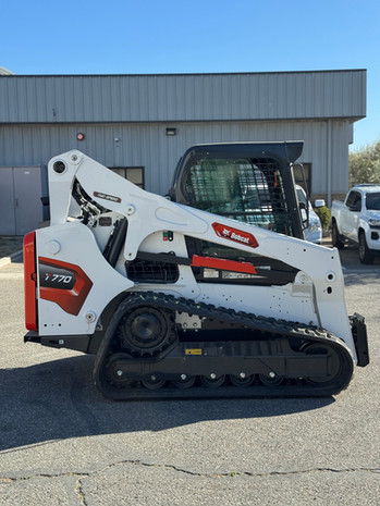 Bobcat T770 Compact Track Loader Rental | 92 HP Track Loader Rental with 3,475 lb ROC