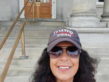 Hampton Board of Selectmen vote no-confidence in Selectman Regina Barnes