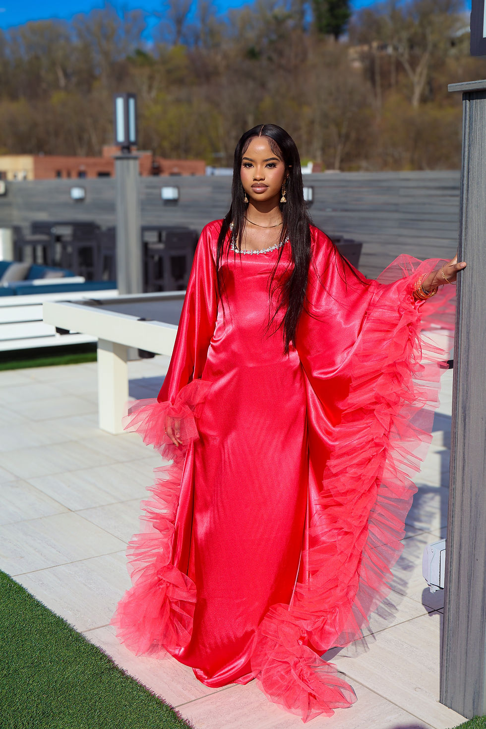 Thumbnail: Amina - reddish 