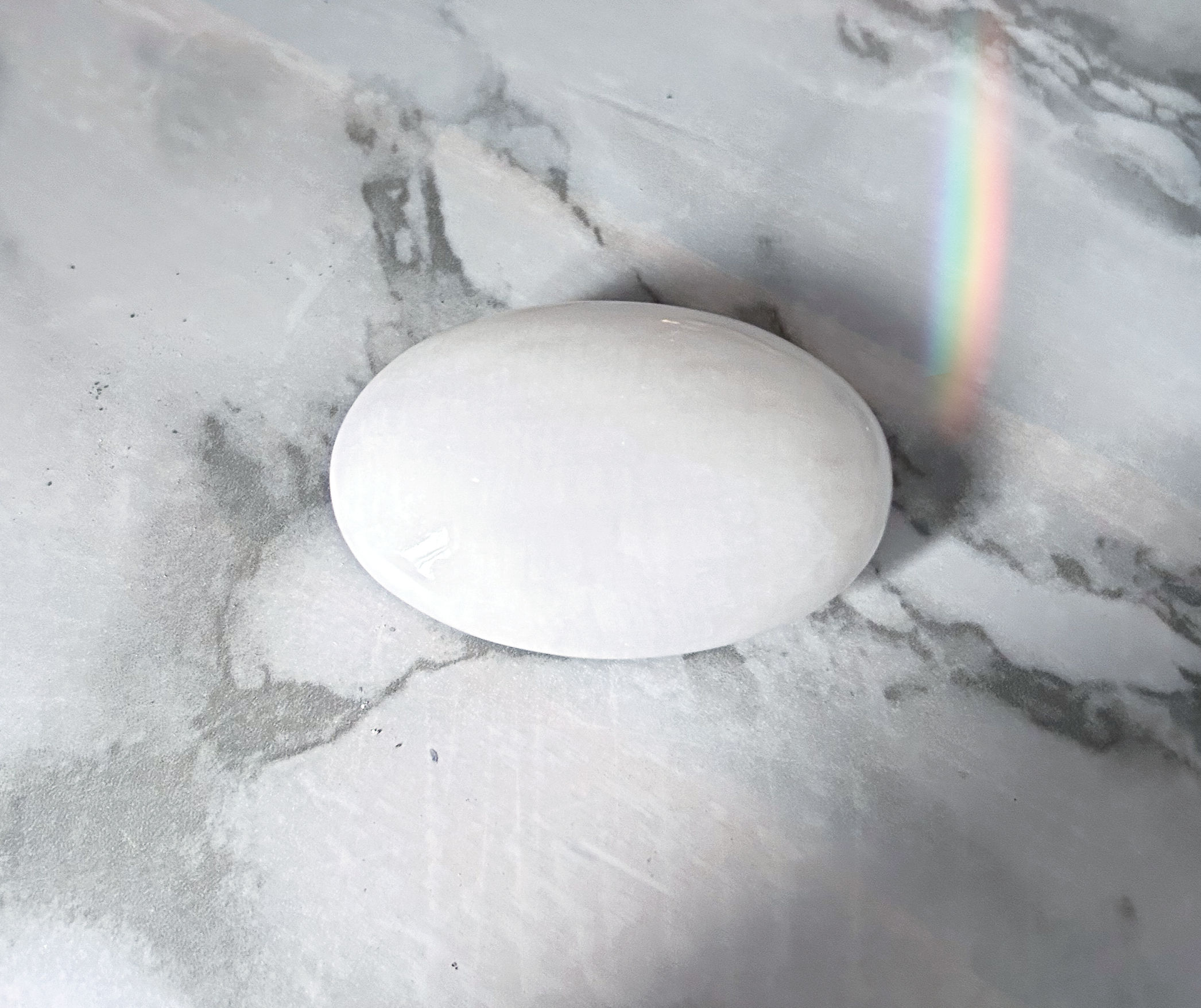 Mangano Calcite Palm Stone