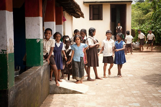 Crianças na escola.