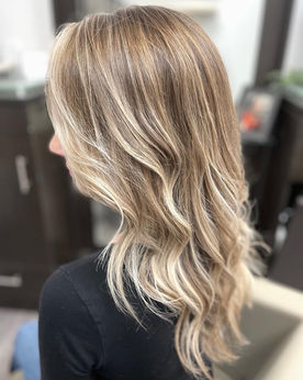 highlights, blonde highlights, low maintenance blonde, lived in blonde, shadow root, low maintenance color, lived in color, foiled highlights, best in the upstate