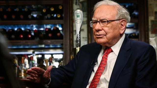 Theo Buffett, khi bạn đã biết rõ mình đang làm gì, đừng lo lắng về suy nghĩ của người