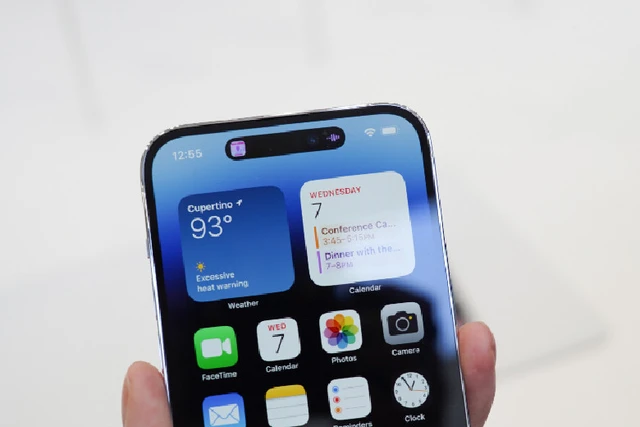 iPhone 14