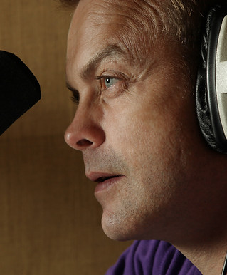 eter Warnock Voice Over Artist