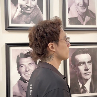 bespoke barbering, bespokecoloring, bespoke home service, cắt tóc tận nơi, cắt tóc tận nhà, barber home service, cạo râu khăn nóng, barber, barbershop, tiệm tóc nam, cắt tóc nam, tiệm hớt tóc, hớt tóc nam, tóc nam đẹp, tiệm cắt tóc quận 3, tiệm tóc quận 10, tiệm tóc quận 5, tóc nam lịch sự, tóc nam cổ điển, cắt tóc, nhuộm tóc nam, uốn tóc, ép side