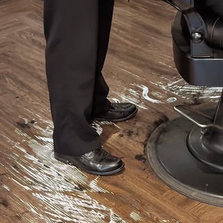 bespoke barbering, bespokecoloring, bespoke home service, cắt tóc tận nơi, cắt tóc tận nhà, barber home service, cạo râu khăn nóng, barber, barbershop, tiệm tóc nam, cắt tóc nam, tiệm hớt tóc, hớt tóc nam, tóc nam đẹp, tiệm cắt tóc quận 3, tiệm tóc quận 10, tiệm tóc quận 5, tóc nam lịch sự, tóc nam cổ điển, cắt tóc, nhuộm tóc nam, uốn tóc, ép side