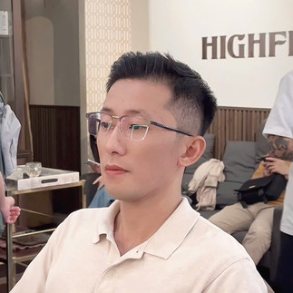 bespoke barbering, bespokecoloring, bespoke home service, cắt tóc tận nơi, cắt tóc tận nhà, barber home service, cạo râu khăn nóng, barber, barbershop, tiệm tóc nam, cắt tóc nam, tiệm hớt tóc, hớt tóc nam, tóc nam đẹp, tiệm cắt tóc quận 3, tiệm tóc quận 10, tiệm tóc quận 5, tóc nam lịch sự, tóc nam cổ điển, cắt tóc, nhuộm tóc nam, uốn tóc, ép side