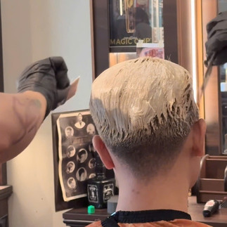 bespoke barbering, bespokecoloring, bespoke home service, cắt tóc tận nơi, cắt tóc tận nhà, barber home service, cạo râu khăn nóng, barber, barbershop, tiệm tóc nam, cắt tóc nam, tiệm hớt tóc, hớt tóc nam, tóc nam đẹp, tiệm cắt tóc quận 3, tiệm tóc quận 10, tiệm tóc quận 5, tóc nam lịch sự, tóc nam cổ điển, cắt tóc, nhuộm tóc nam, uốn tóc, ép side