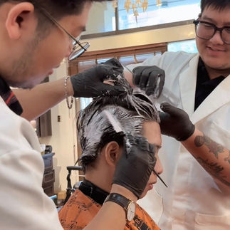 bespoke barbering, bespokecoloring, bespoke home service, cắt tóc tận nơi, cắt tóc tận nhà, barber home service, cạo râu khăn nóng, barber, barbershop, tiệm tóc nam, cắt tóc nam, tiệm hớt tóc, hớt tóc nam, tóc nam đẹp, tiệm cắt tóc quận 3, tiệm tóc quận 10, tiệm tóc quận 5, tóc nam lịch sự, tóc nam cổ điển, cắt tóc, nhuộm tóc nam, uốn tóc, ép side