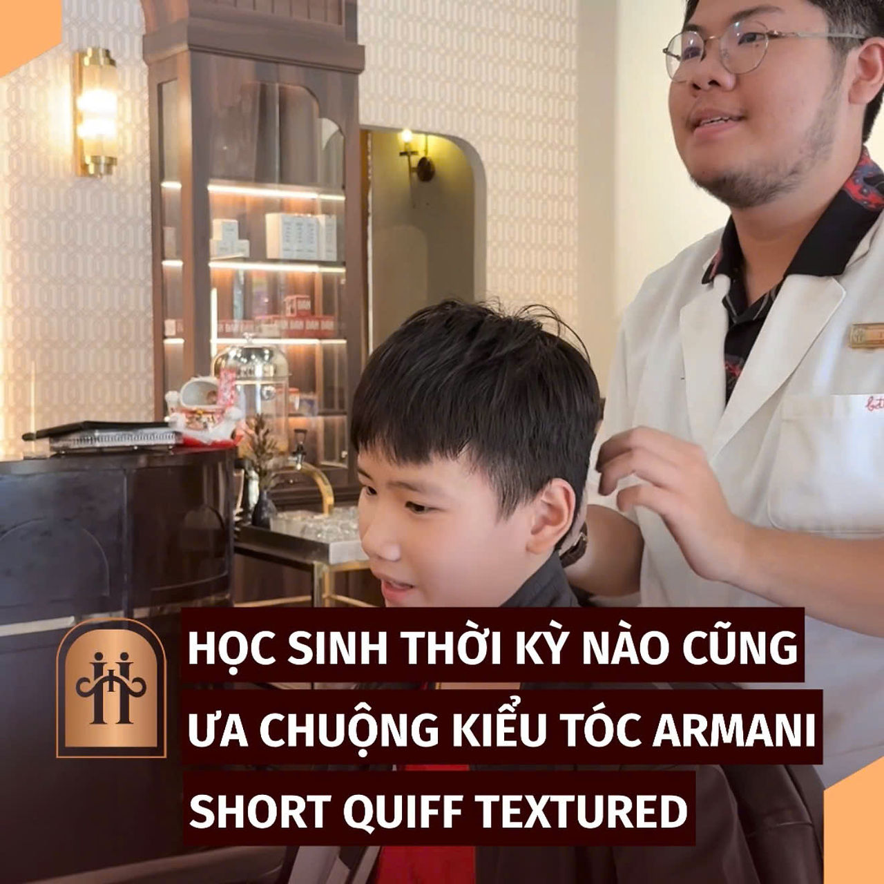 bespoke barbering, bespokecoloring, bespoke home service, cắt tóc tận nơi, cắt tóc tận nhà, barber home service, cạo râu khăn nóng, barber, barbershop, tiệm tóc nam, cắt tóc nam, tiệm hớt tóc, hớt tóc nam, tóc nam đẹp, tiệm cắt tóc quận 3, tiệm tóc quận 10, tiệm tóc quận 5, tóc nam lịch sự, tóc nam cổ điển, cắt tóc, nhuộm tóc nam, uốn tóc, ép side