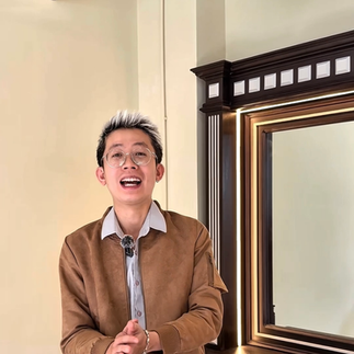 bespoke barbering, bespokecoloring, bespoke home service, cắt tóc tận nơi, cắt tóc tận nhà, barber home service, cạo râu khăn nóng, barber, barbershop, tiệm tóc nam, cắt tóc nam, tiệm hớt tóc, hớt tóc nam, tóc nam đẹp, tiệm cắt tóc quận 3, tiệm tóc quận 10, tiệm tóc quận 5, tóc nam lịch sự, tóc nam cổ điển, cắt tóc, nhuộm tóc nam, uốn tóc, ép side