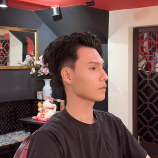 bespoke barbering, bespokecoloring, bespoke home service, cắt tóc tận nơi, cắt tóc tận nhà, barber home service, cạo râu khăn nóng, barber, barbershop, tiệm tóc nam, cắt tóc nam, tiệm hớt tóc, hớt tóc nam, tóc nam đẹp, tiệm cắt tóc quận 3, tiệm tóc quận 10, tiệm tóc quận 5, tóc nam lịch sự, tóc nam cổ điển, cắt tóc, nhuộm tóc nam, uốn tóc, ép side