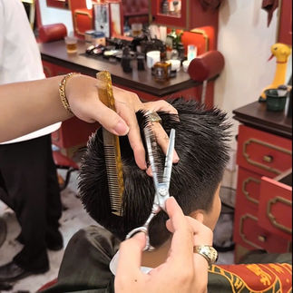 Highfive Barbershop, Tiệm hớt tóc Highfive, cá nhân hoá kiểu tóc, cắt tóc nam, tiệm tóc nam, tiệm cắ