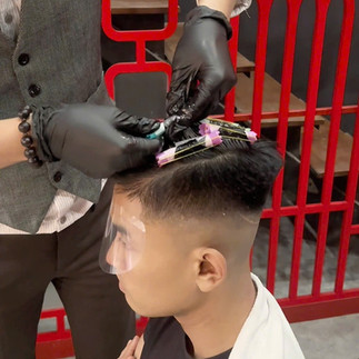 bespoke barbering, bespokecoloring, bespoke home service, cắt tóc tận nơi, cắt tóc tận nhà, barber home service, cạo râu khăn nóng, barber, barbershop, tiệm tóc nam, cắt tóc nam, tiệm hớt tóc, hớt tóc nam, tóc nam đẹp, tiệm cắt tóc quận 3, tiệm tóc quận 10, tiệm tóc quận 5, tóc nam lịch sự, tóc nam cổ điển, cắt tóc, nhuộm tóc nam, uốn tóc, ép side