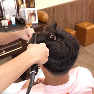 Highfive Barbershop, Tiệm hớt tóc Highfive, cá nhân hoá kiểu tóc, cắt tóc nam, tiệm tóc nam, tiệm cắ