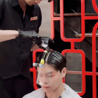 bespoke barbering, bespokecoloring, bespoke home service, cắt tóc tận nơi, cắt tóc tận nhà, barber home service, cạo râu khăn nóng, barber, barbershop, tiệm tóc nam, cắt tóc nam, tiệm hớt tóc, hớt tóc nam, tóc nam đẹp, tiệm cắt tóc quận 3, tiệm tóc quận 10, tiệm tóc quận 5, tóc nam lịch sự, tóc nam cổ điển, cắt tóc, nhuộm tóc nam, uốn tóc, ép side