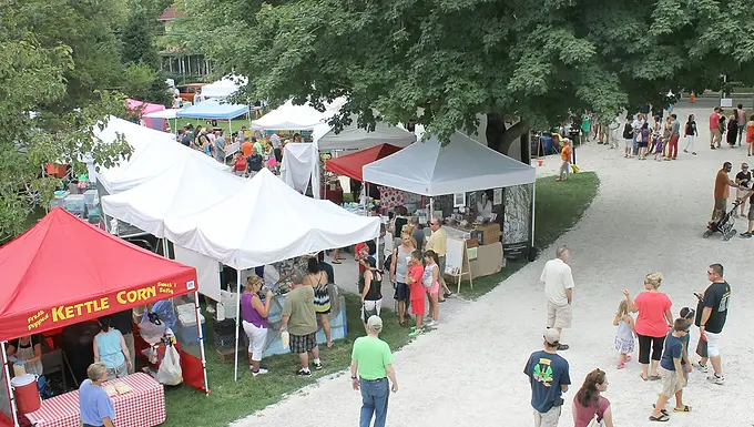 Crafts & Collectibles by the Sea