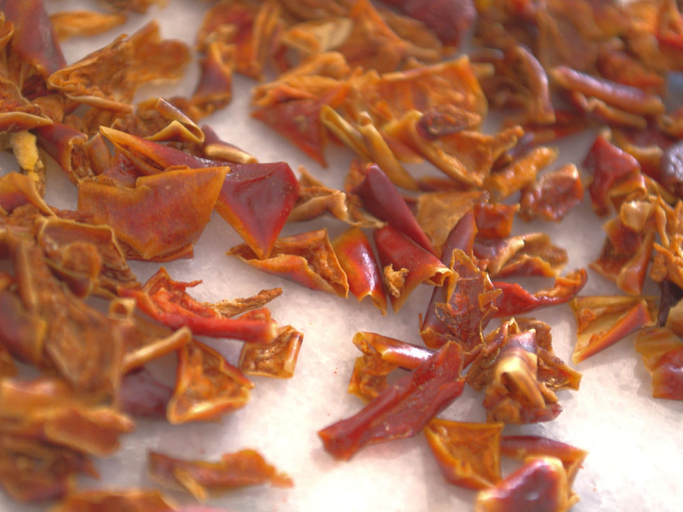 paprikas gabaliņi sarkanā paprika asta