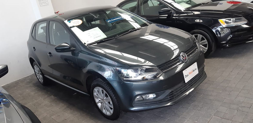 Miniatura: Polo 1.6 STD 2018 Gris