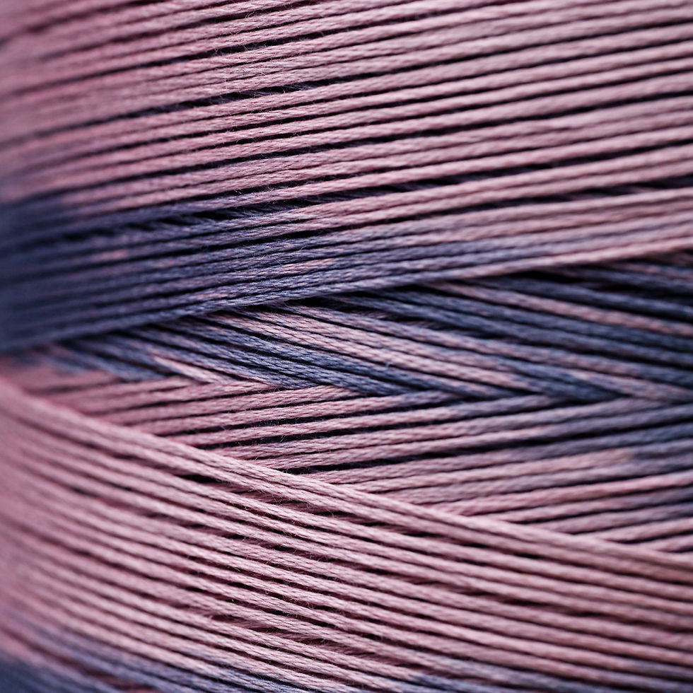 Close-up of pink and blue thread WDW 6550 – Bluecoat Blue, crafting material