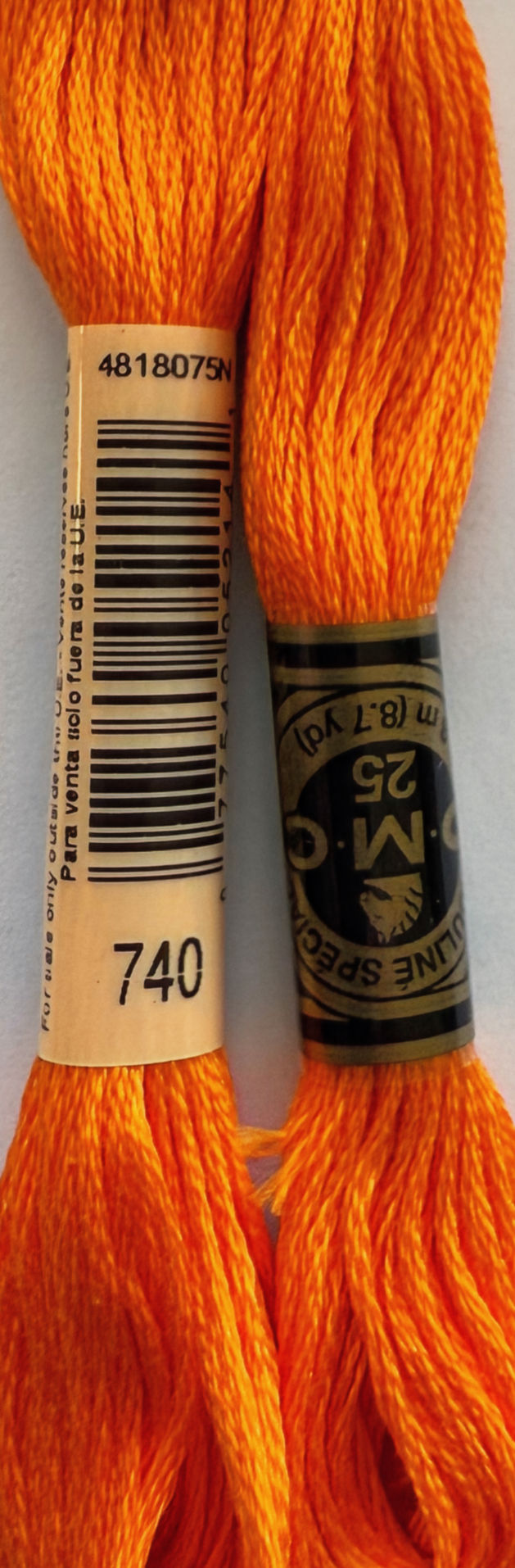 Orange DMC Floss 740, Para venta solo fuera de la U, M.C. 25, (8.7 ydl) Bloomfield Craft