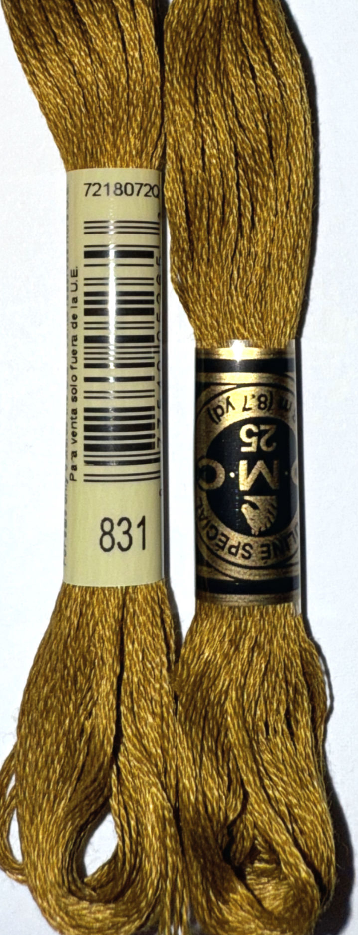 DMC Special 25 floss 831, Para venta solo fuera de la L, and Bloomfield Craft.