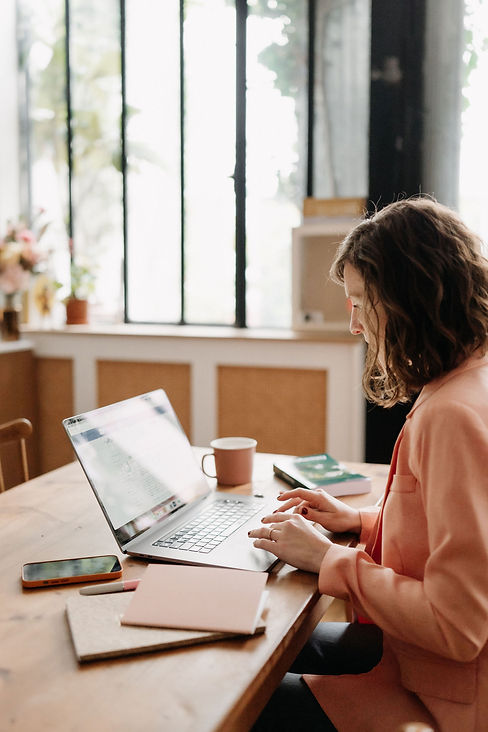 Coach santé spécialisée en micronutrition – Maud Baklouti – Radieuses