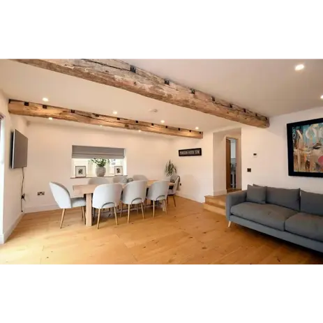 A picture showing wooden beams 