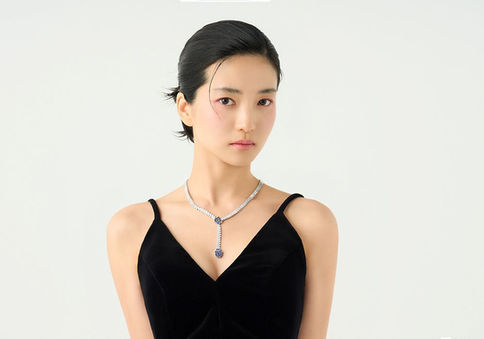배우 김태리가 함께한 2025 F/W 헤리티지 컬렉션 화보.