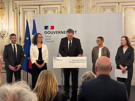 Philippe Tabarot et les récipiendaires de l'Ordre du mérite
