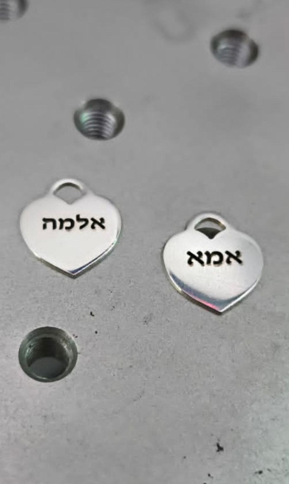 Thumbnail: חריטה