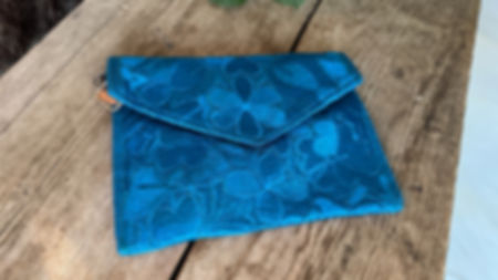 Clutch Bordado Ecuador CelestePetals
