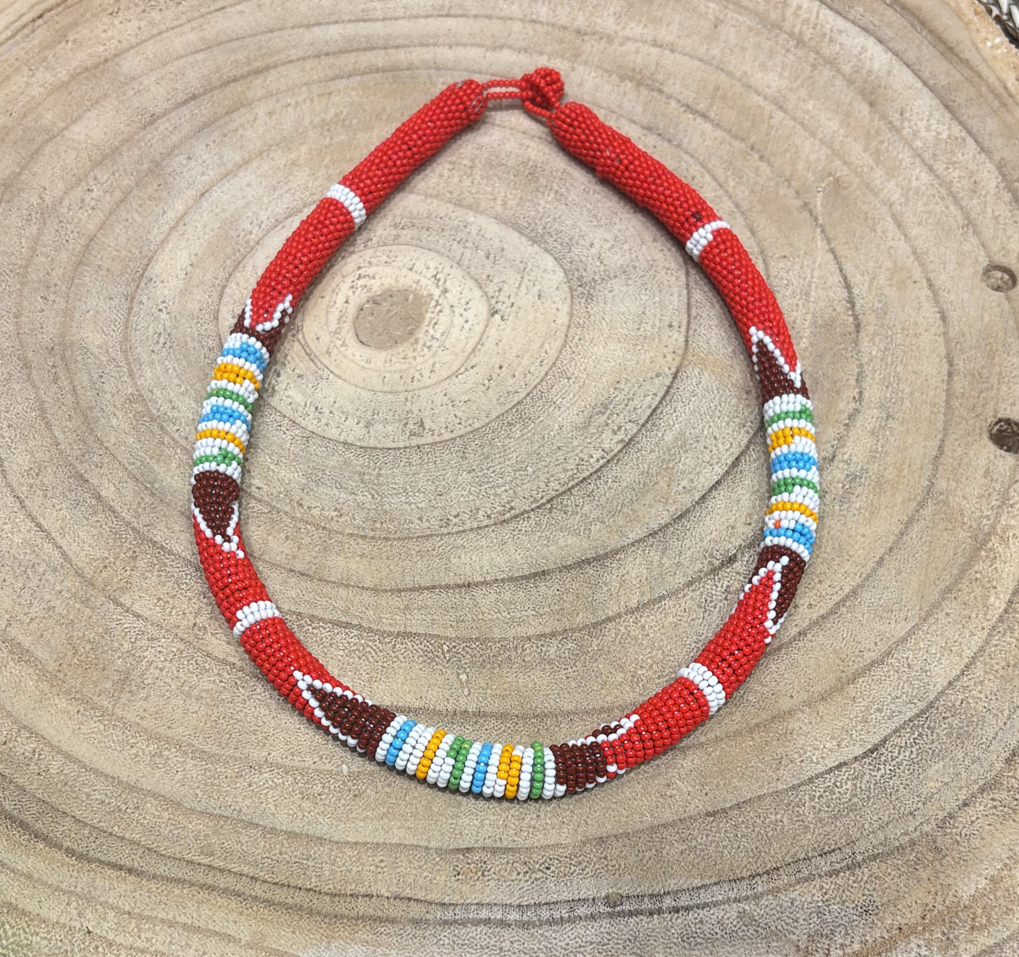 Collar Etnico Gambia Rojo y Blanco Rio